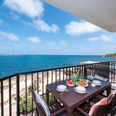 Islet Promenade Seafront Apartment With Large Corner Terrace By Getawaysmalta St. Paul's Bay Exterior foto